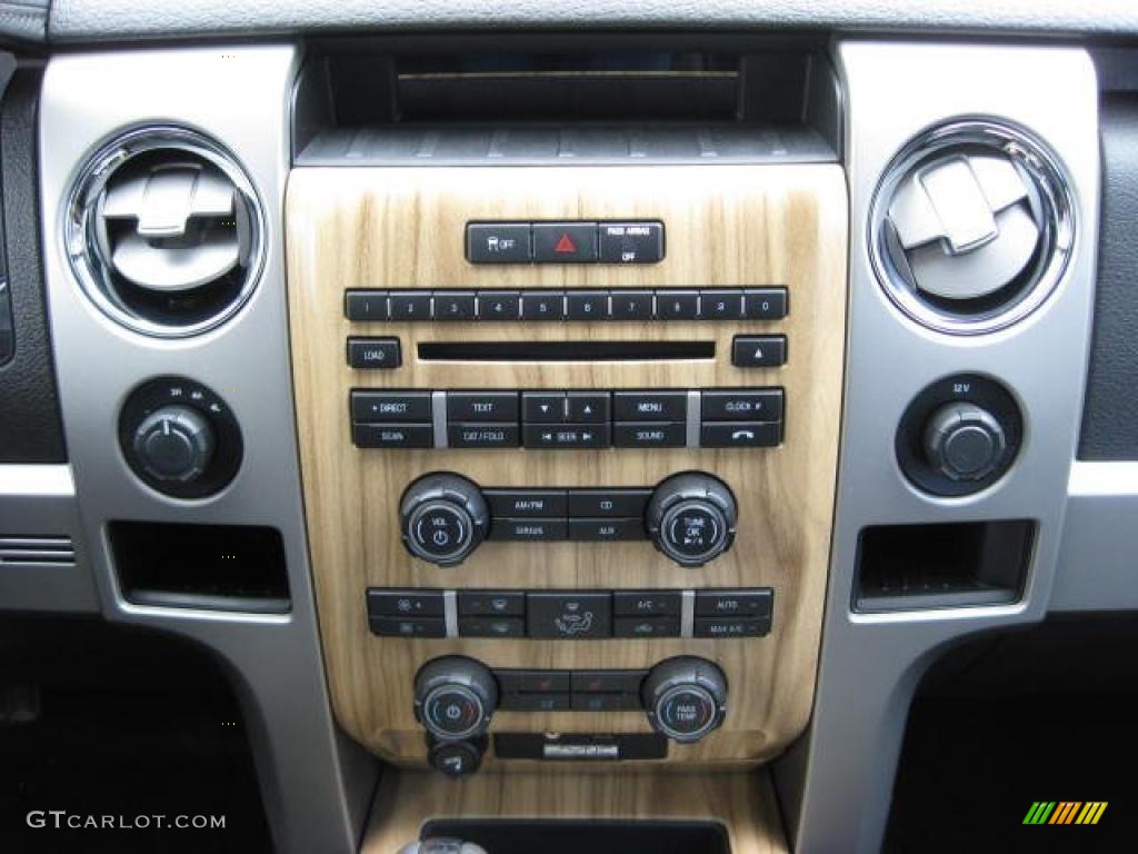 2011 Ford F150 Lariat SuperCrew 4x4 Controls Photo #46551713