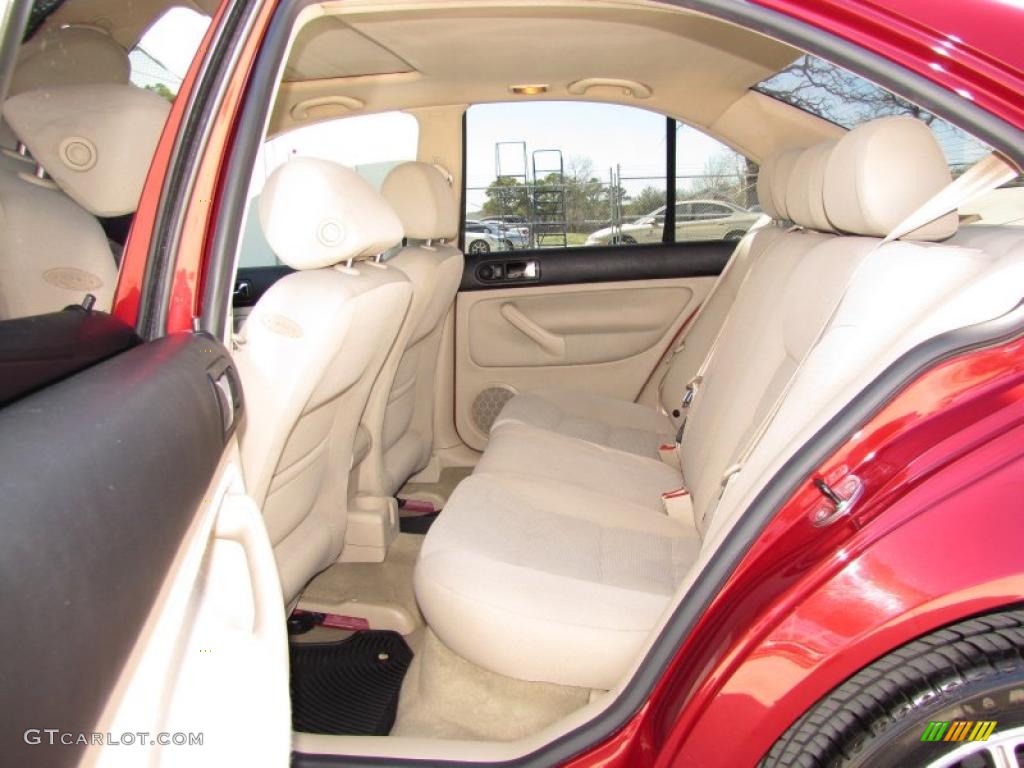 Beige Interior 2004 Volkswagen Jetta GLS TDI Sedan Photo #46552817