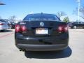 Black - Jetta SE Sedan Photo No. 4