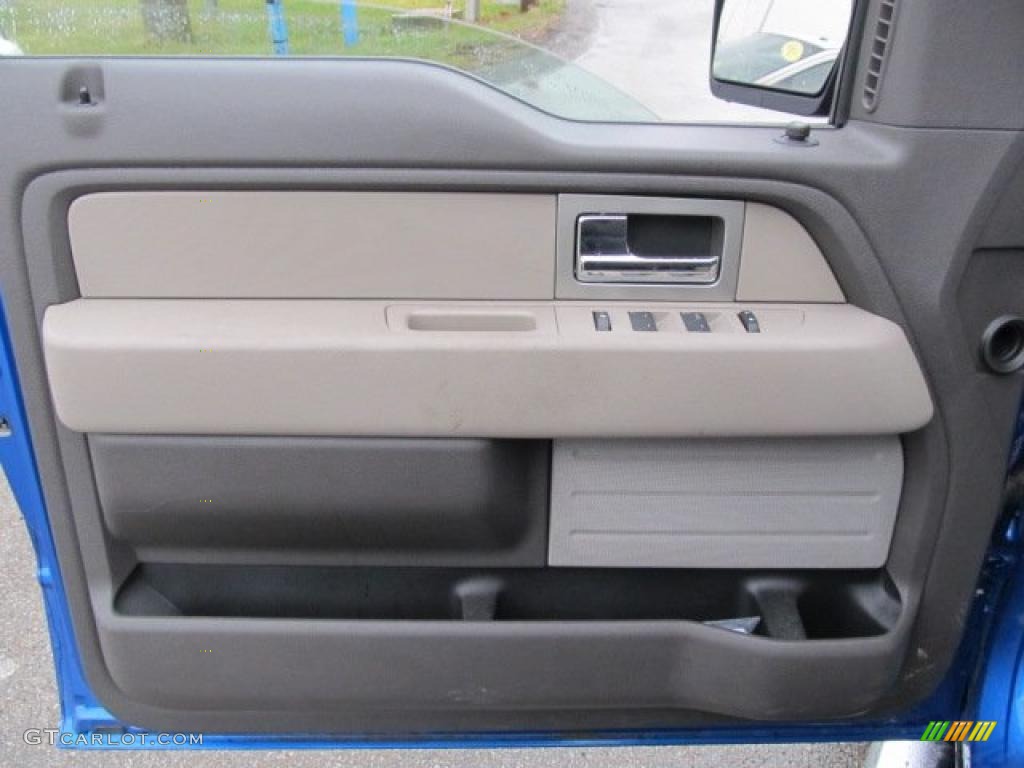 2009 Ford F150 FX4 SuperCab 4x4 Stone/Medium Stone Door Panel Photo #46554263
