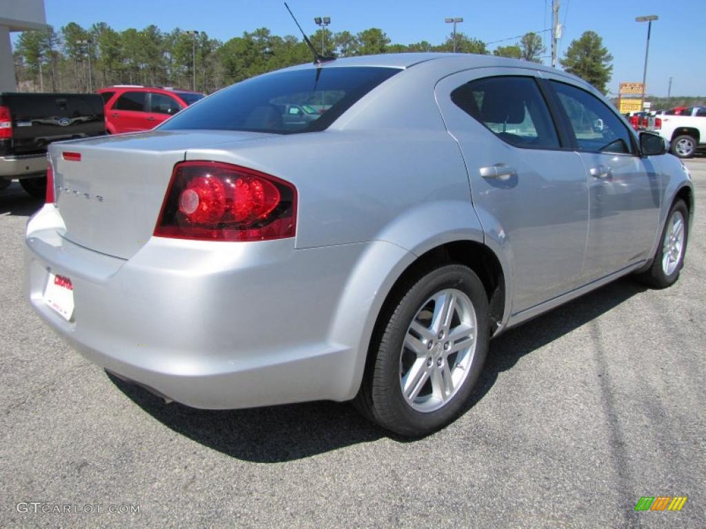 Bright Silver Metallic 2011 Dodge Avenger Mainstreet Exterior Photo #46555511