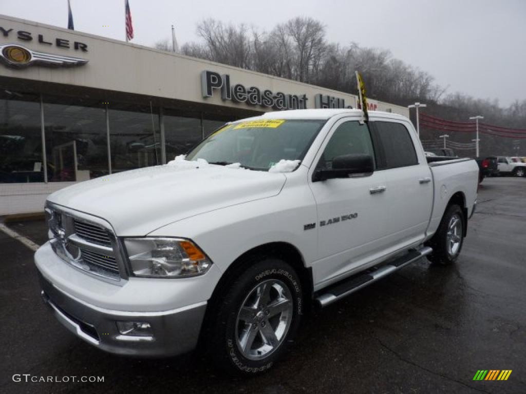 2011 Ram 1500 Big Horn Crew Cab 4x4 - Bright White / Light Pebble Beige/Bark Brown photo #1