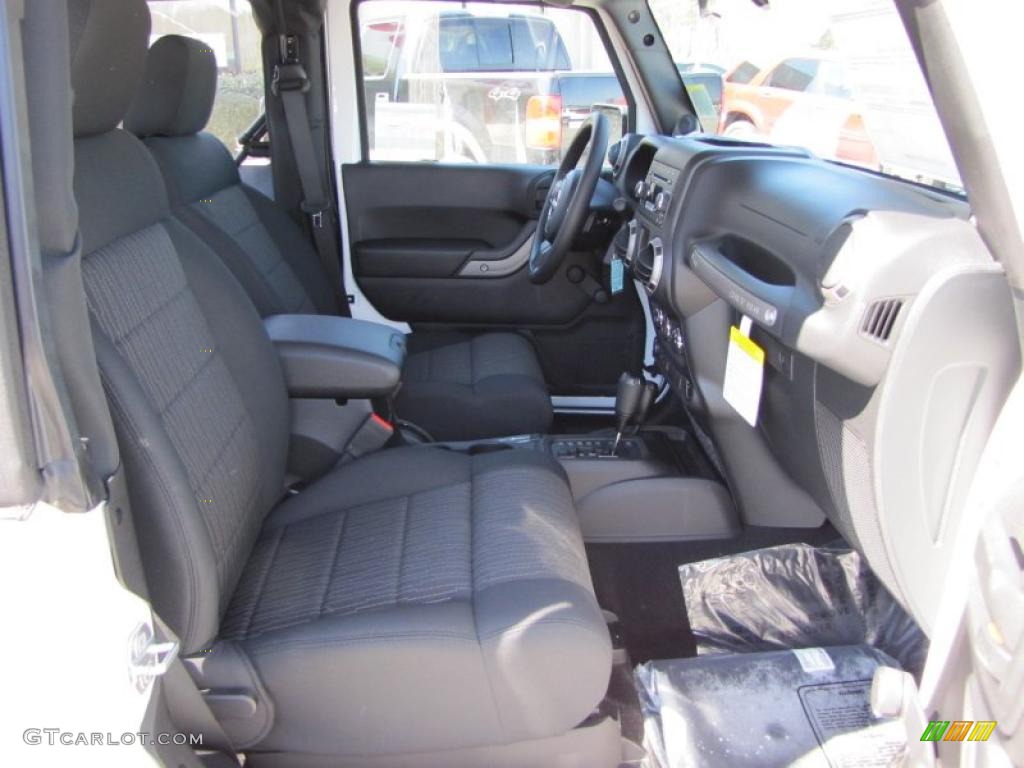 2011 Wrangler Sport 4x4 - Bright White / Black photo #14
