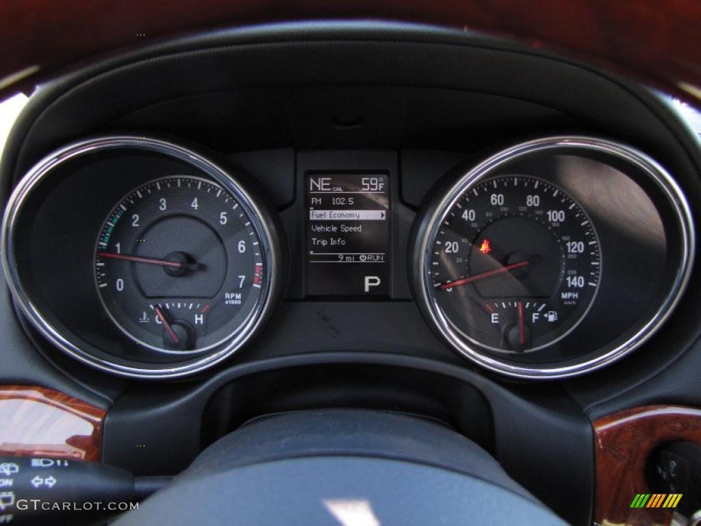 2011 Jeep Grand Cherokee Overland Gauges Photo #46557645