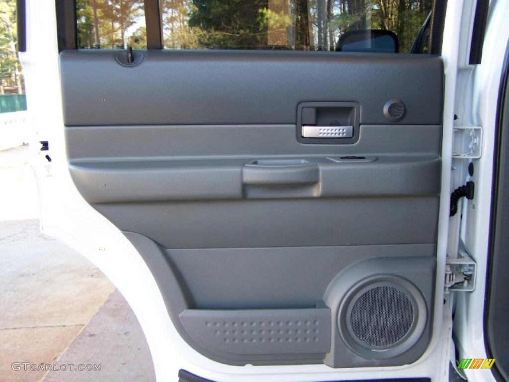 2005 Dodge Durango Limited 4x4 Medium Slate Gray Door Panel Photo #46558770