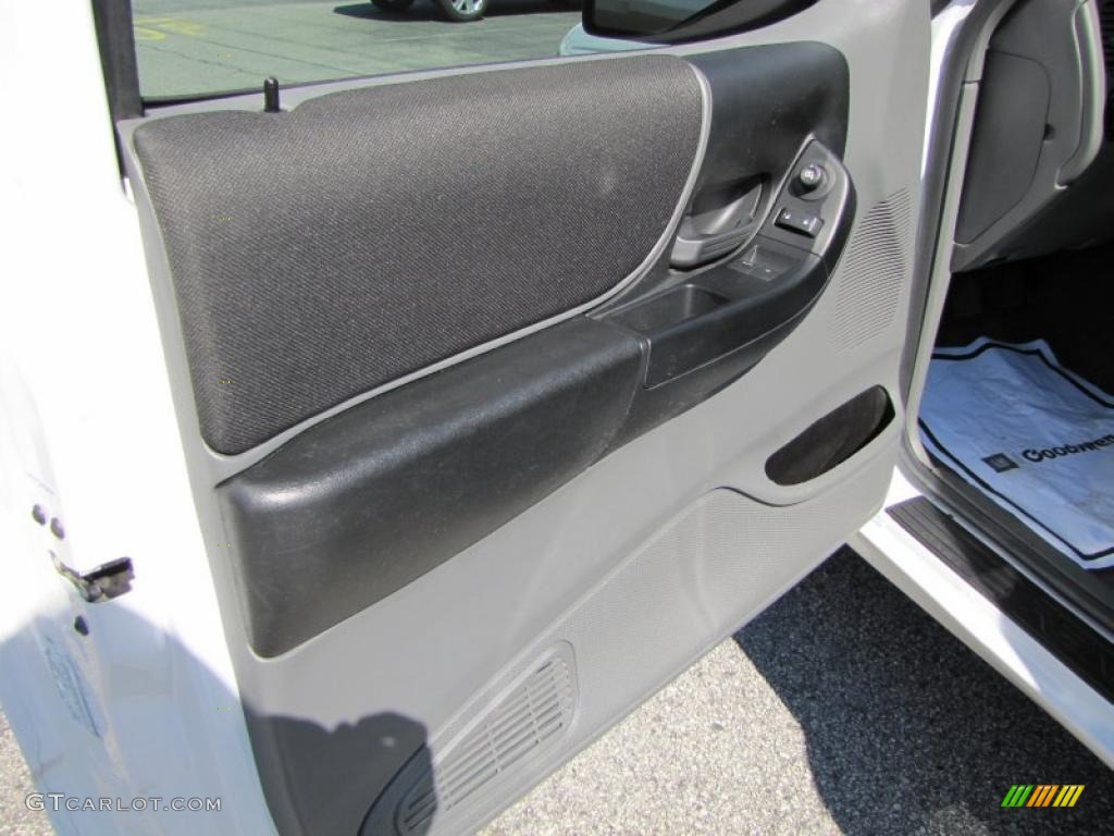 2009 Ford Ranger XLT SuperCab Medium Dark Flint Door Panel Photo #46559754