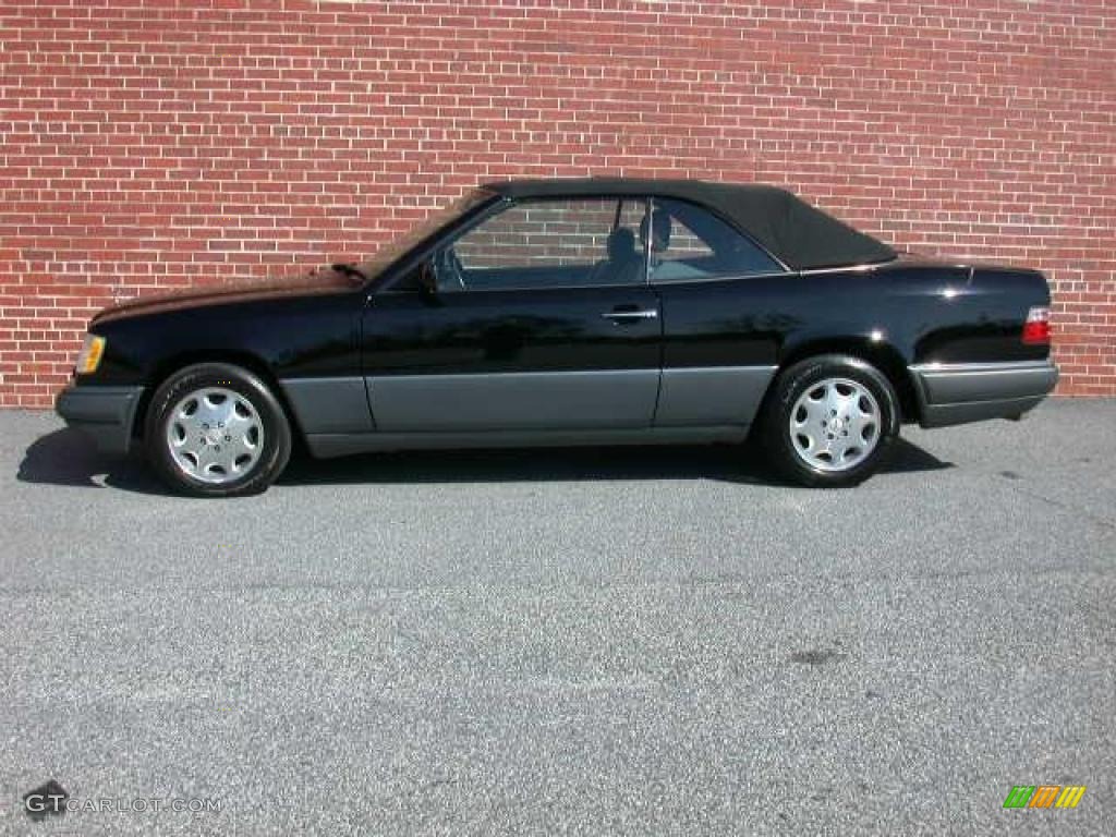 Black 1994 Mercedes-Benz E 320 Convertible Exterior Photo #46560363