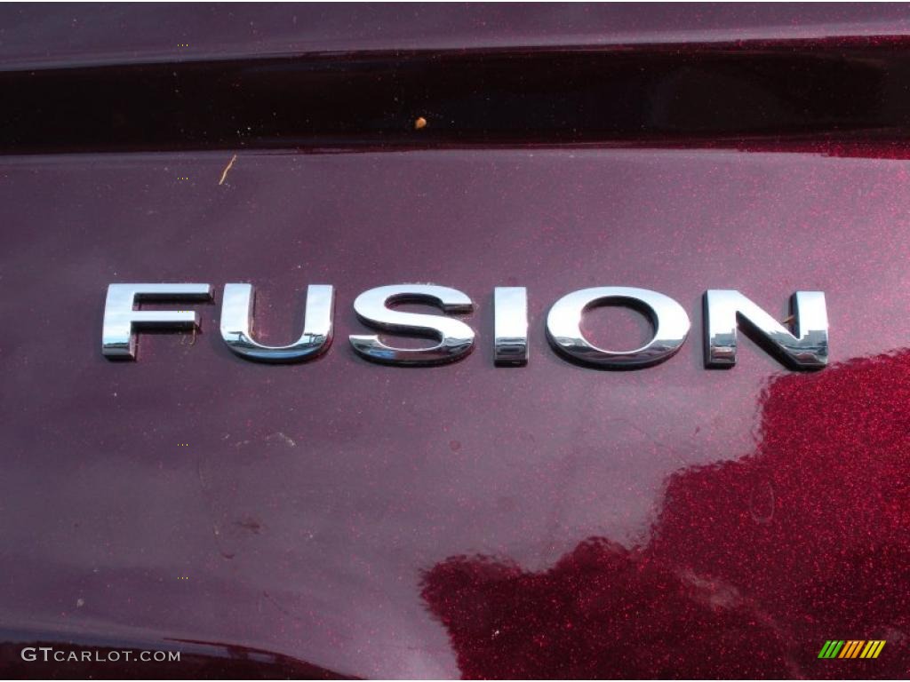 2011 Fusion SE V6 - Bordeaux Reserve Metallic / Charcoal Black photo #4