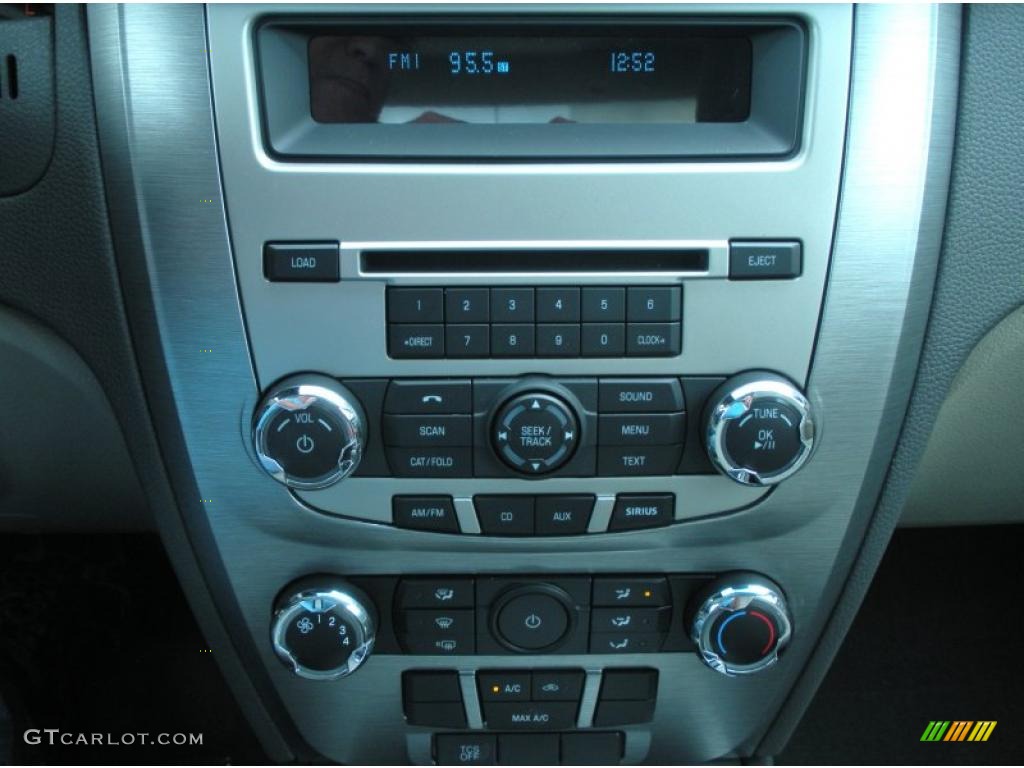 2011 Ford Fusion S Controls Photo #46561386