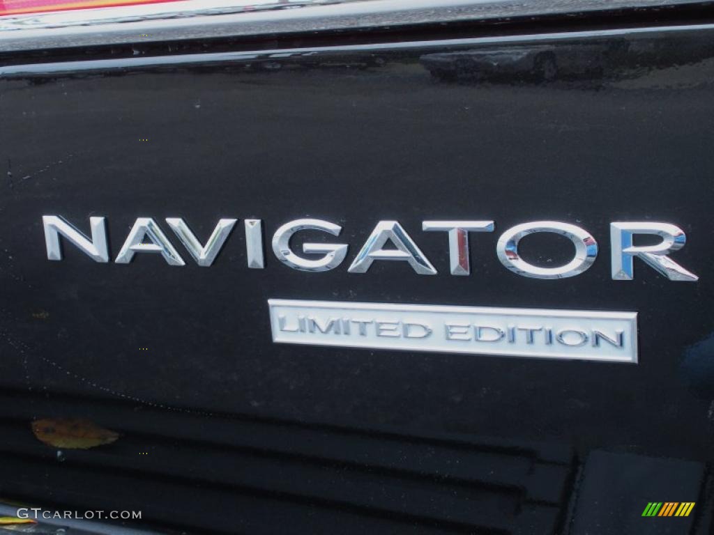 2011 Navigator Limited Edition 4x4 - Tuxedo Black Metallic / Canyon/Black photo #4
