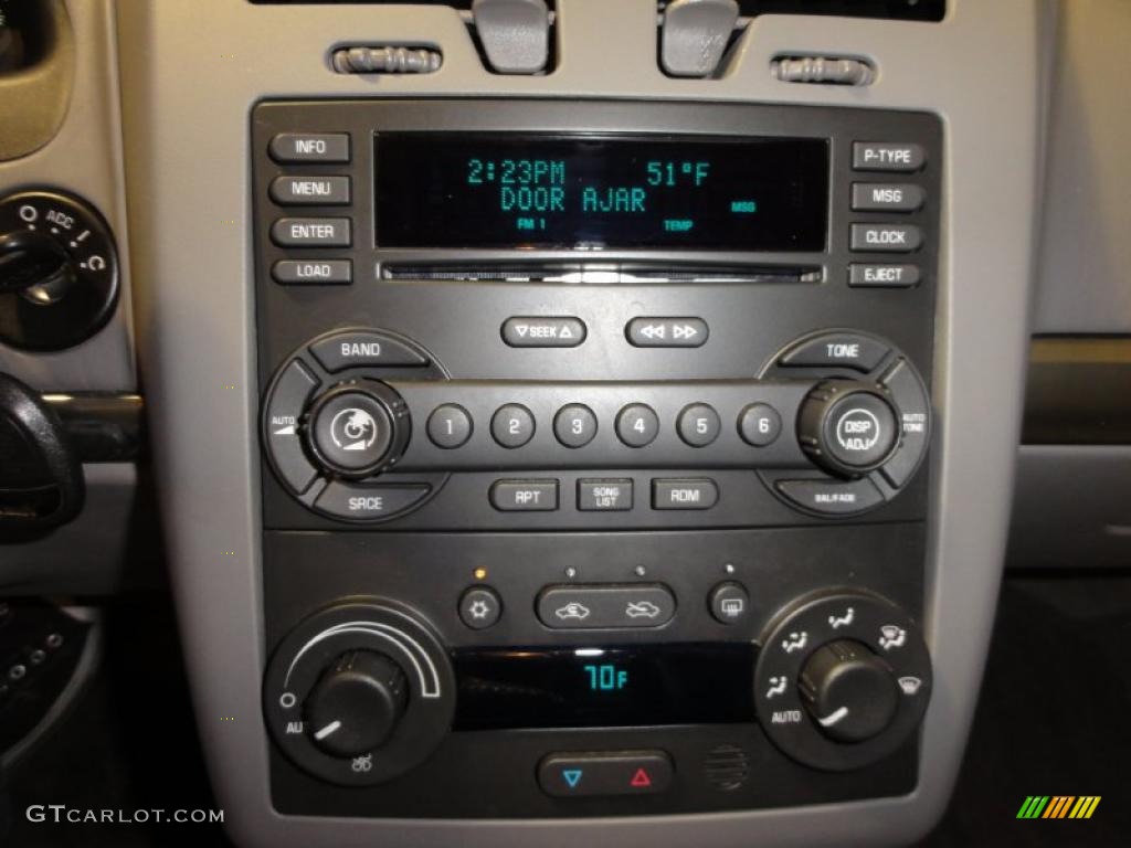 2004 Chevrolet Malibu Maxx LT Wagon Controls Photo #46563967