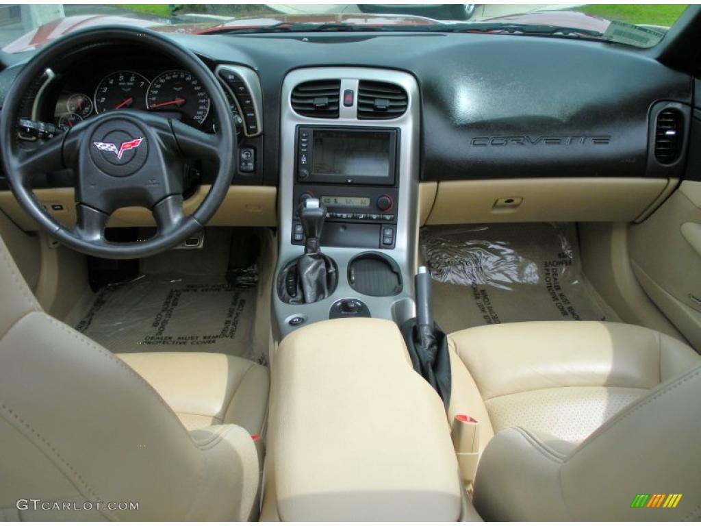 2005 Chevrolet Corvette Coupe Cashmere Dashboard Photo #46564495