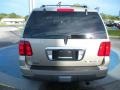 2004 Light French Silk Metallic Lincoln Navigator Luxury  photo #4