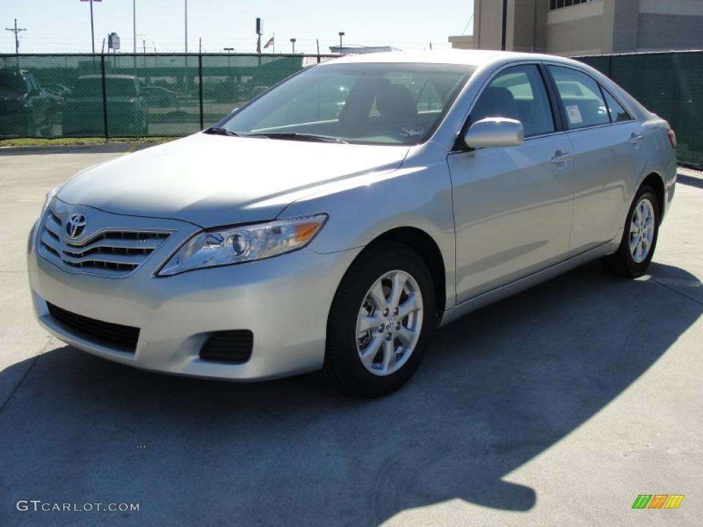 2011 Camry LE - Classic Silver Metallic / Ash photo #7