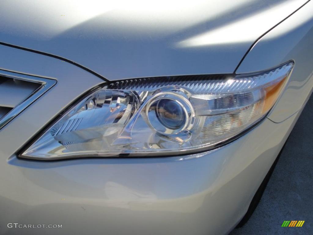 2011 Camry LE - Classic Silver Metallic / Ash photo #9