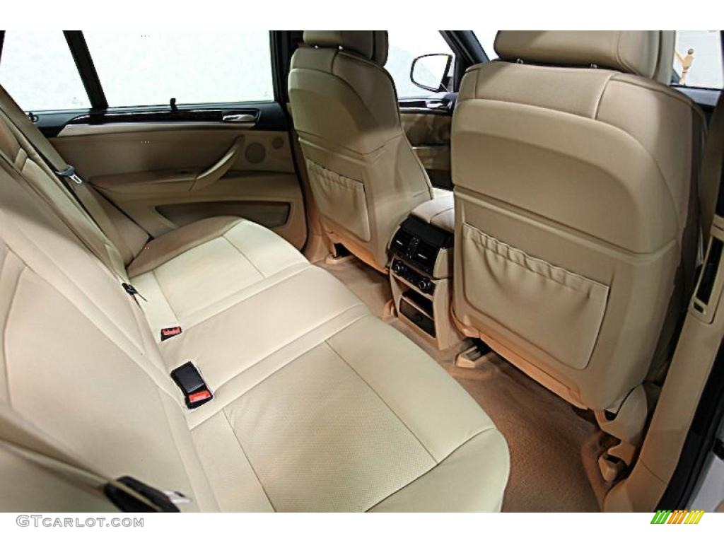 2008 X5 4.8i - Alpine White / Sand Beige photo #11