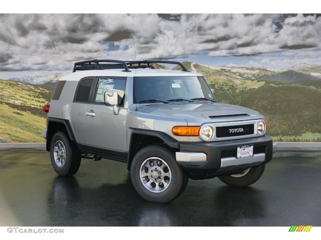 Silver Fresco Metallic 2011 Toyota FJ Cruiser 4WD Exterior Photo #46567753