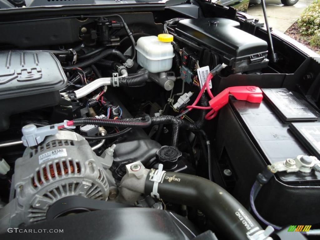2005 Dodge Dakota SLT Club Cab 4.7 Liter SOHC 16-Valve PowerTech V8 Engine Photo #46570057