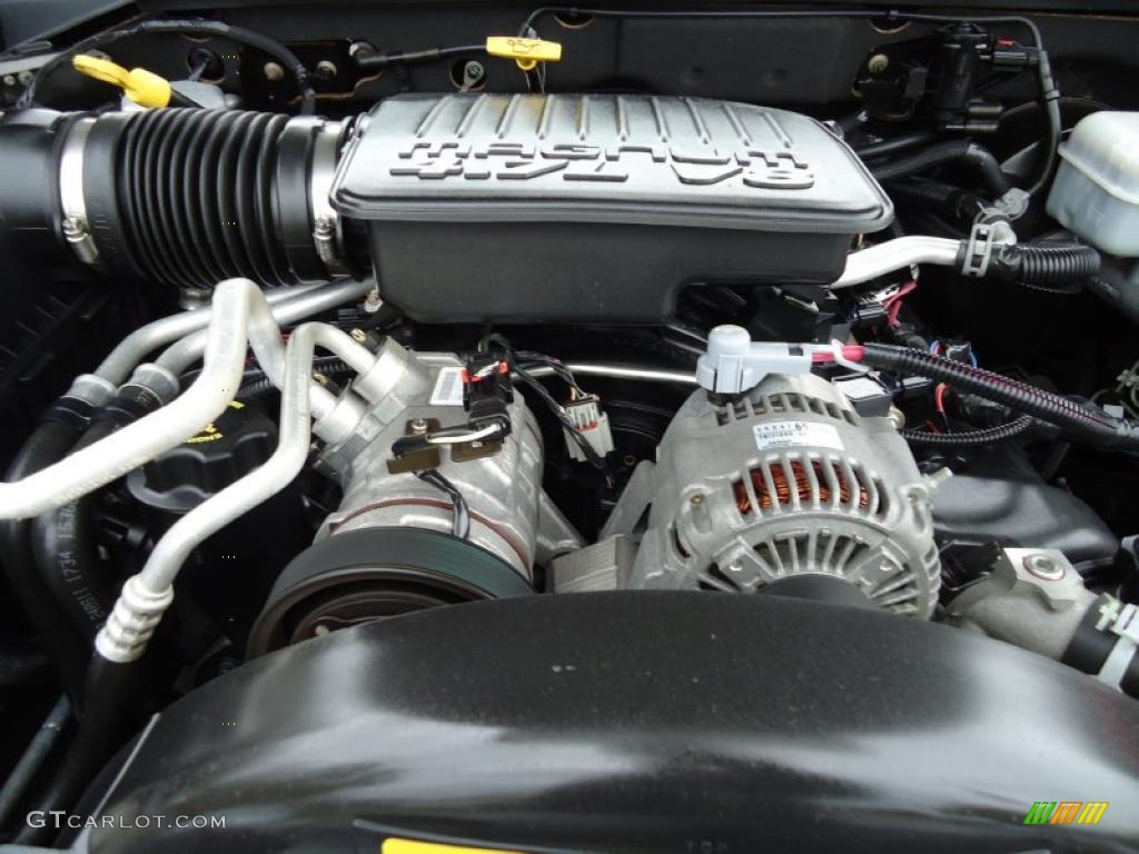 2005 Dodge Dakota SLT Club Cab 4.7 Liter SOHC 16-Valve PowerTech V8 Engine Photo #46570078