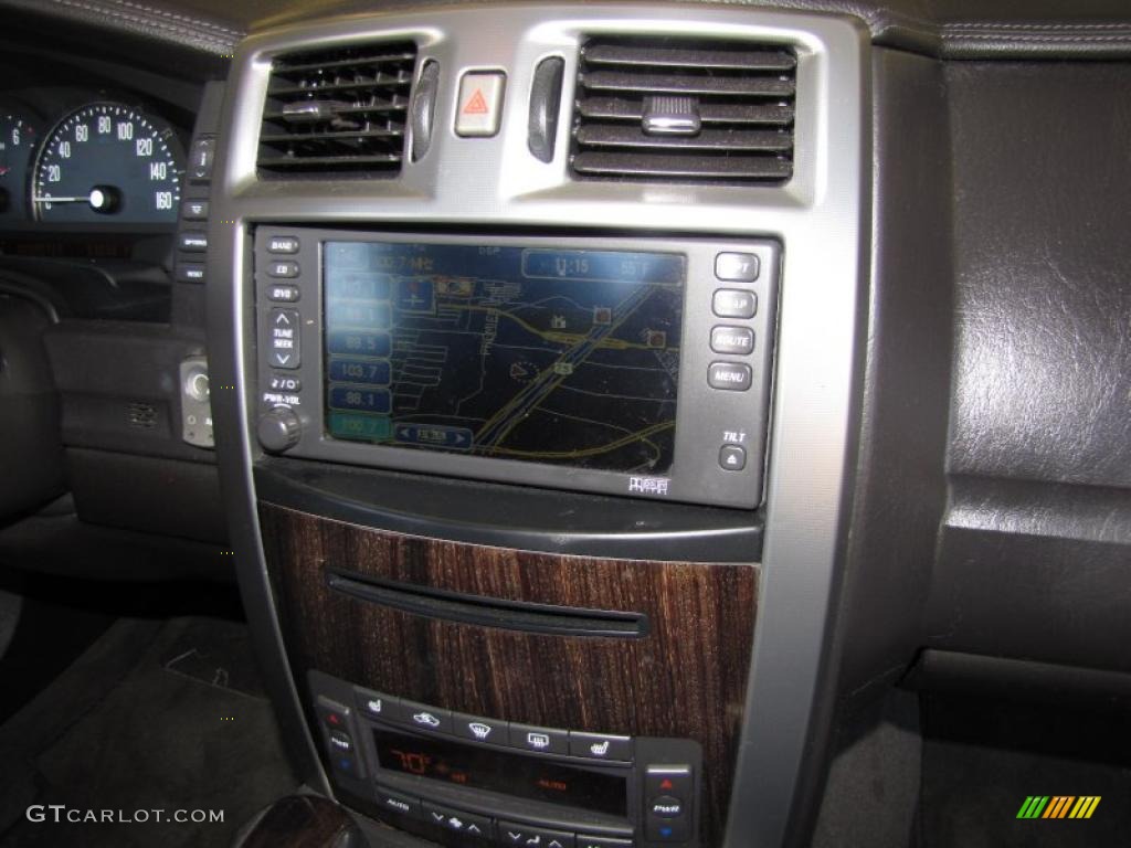 2006 Cadillac XLR -V Series Roadster Controls Photo #46572307