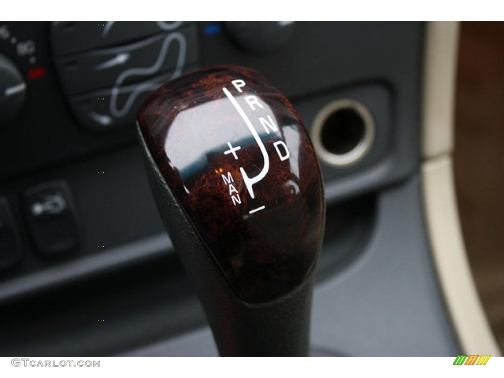 2001 Volvo S80 T6 4 Speed Automatic Transmission Photo #46573129