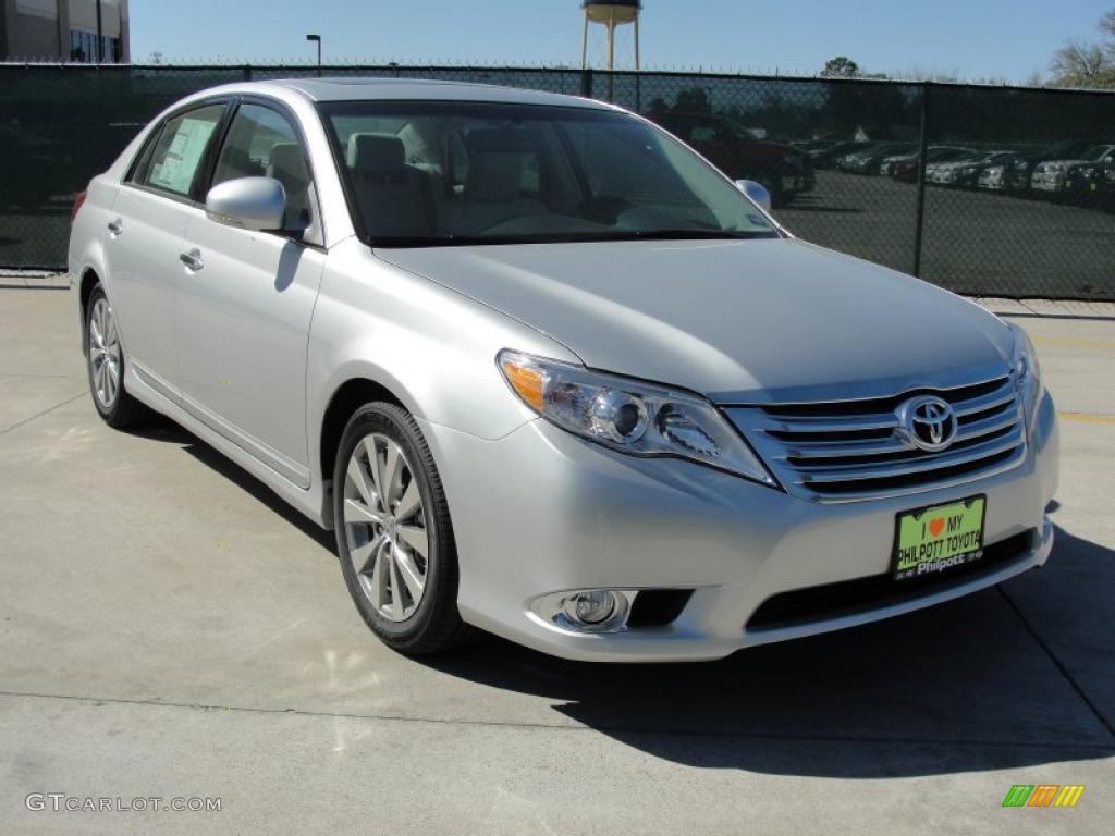 2011 Avalon Limited - Classic Silver Metallic / Light Gray photo #1