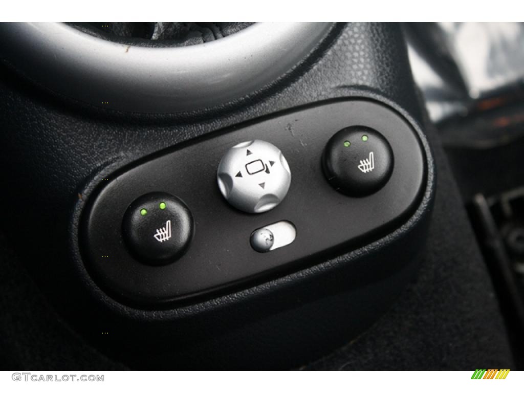 2002 Cooper Hardtop - Liquid Yellow / Panther Black photo #20