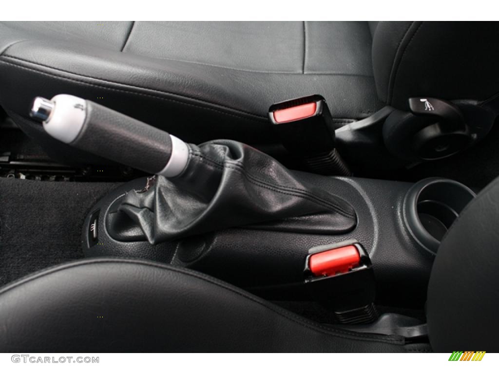 2002 Cooper Hardtop - Liquid Yellow / Panther Black photo #21