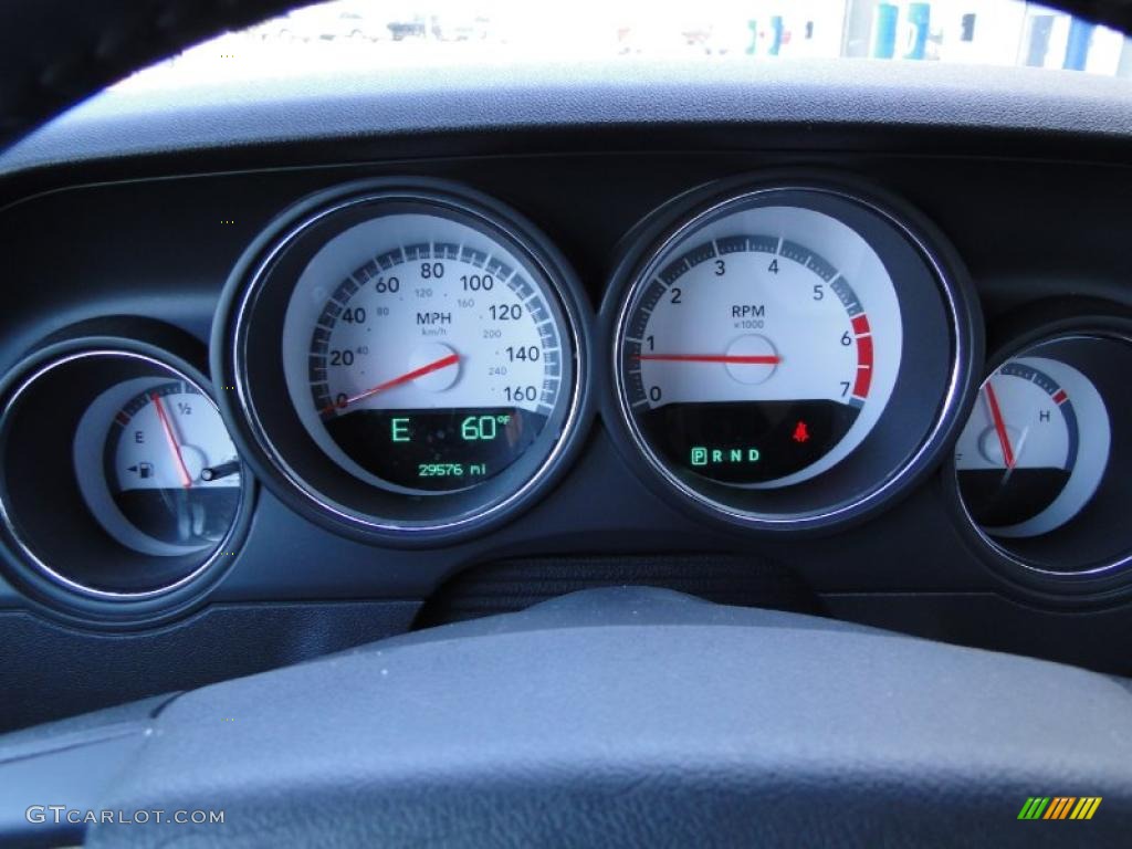 2009 Dodge Challenger R/T Gauges Photo #46575665