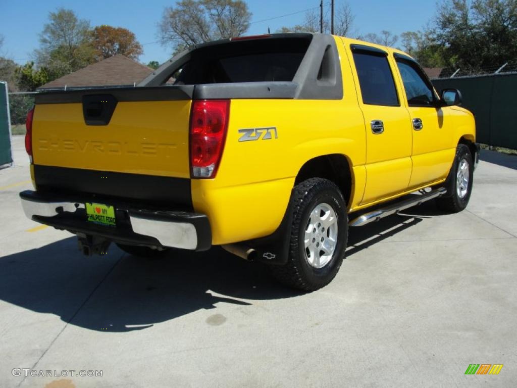 2003 Avalanche 1500 Z71 4x4 - Yellow / Dark Charcoal photo #3