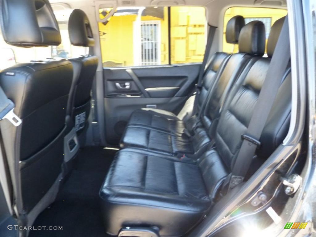 2003 Montero Limited 4x4 - Solano Black Pearl / Charcoal photo #9