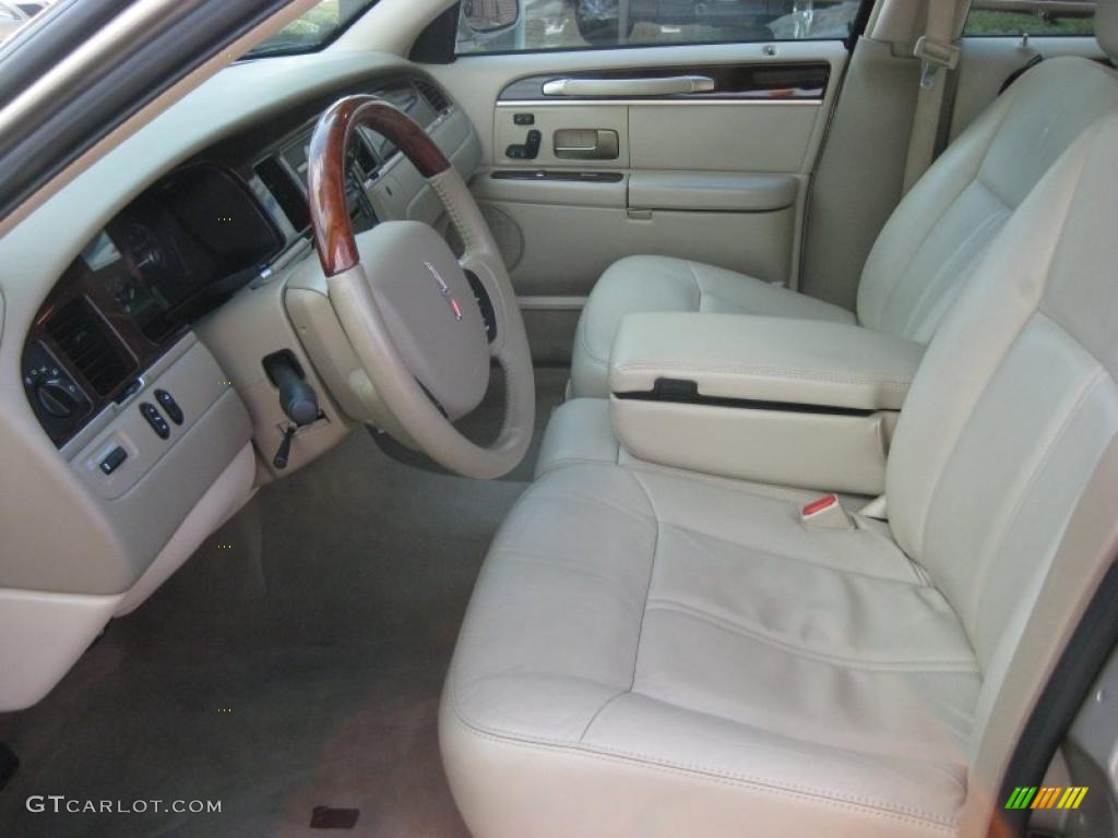 Light Camel Interior 2007 Lincoln Town Car Signature Limited Photo #46579361