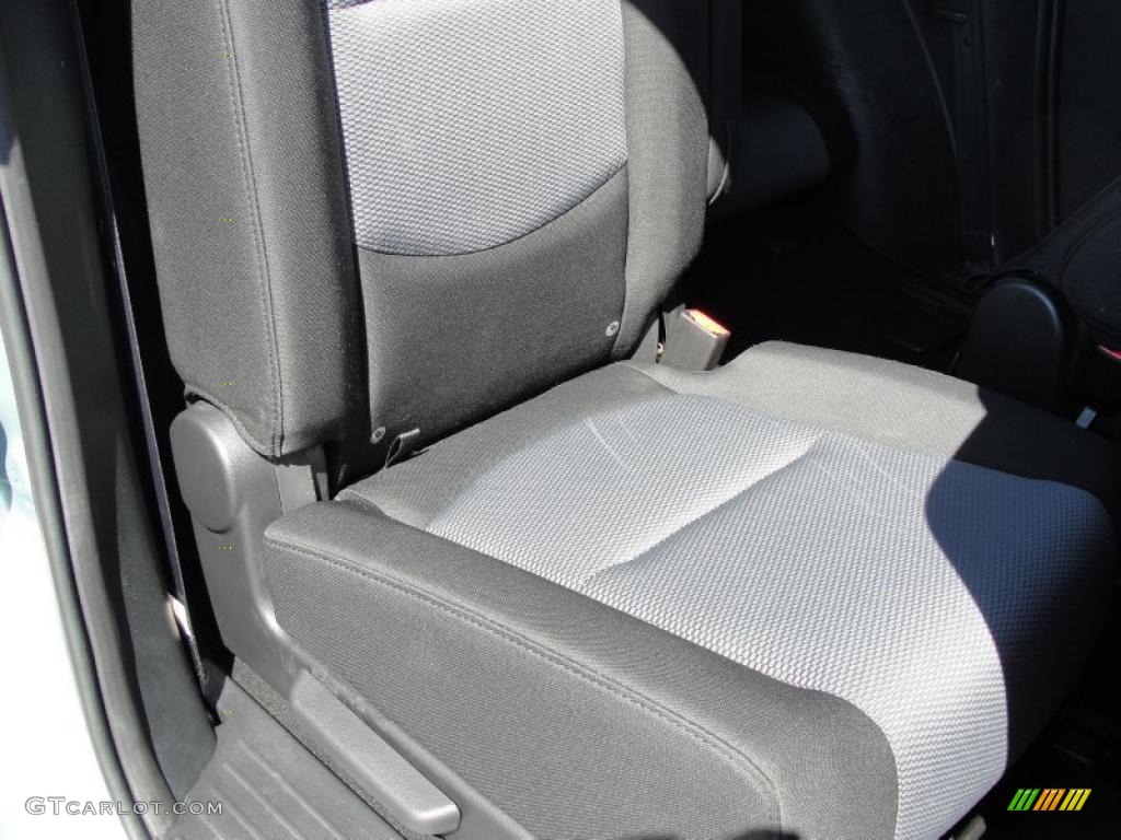 2006 MAZDA5 Sport - Stellar Silver Mica / Black photo #31