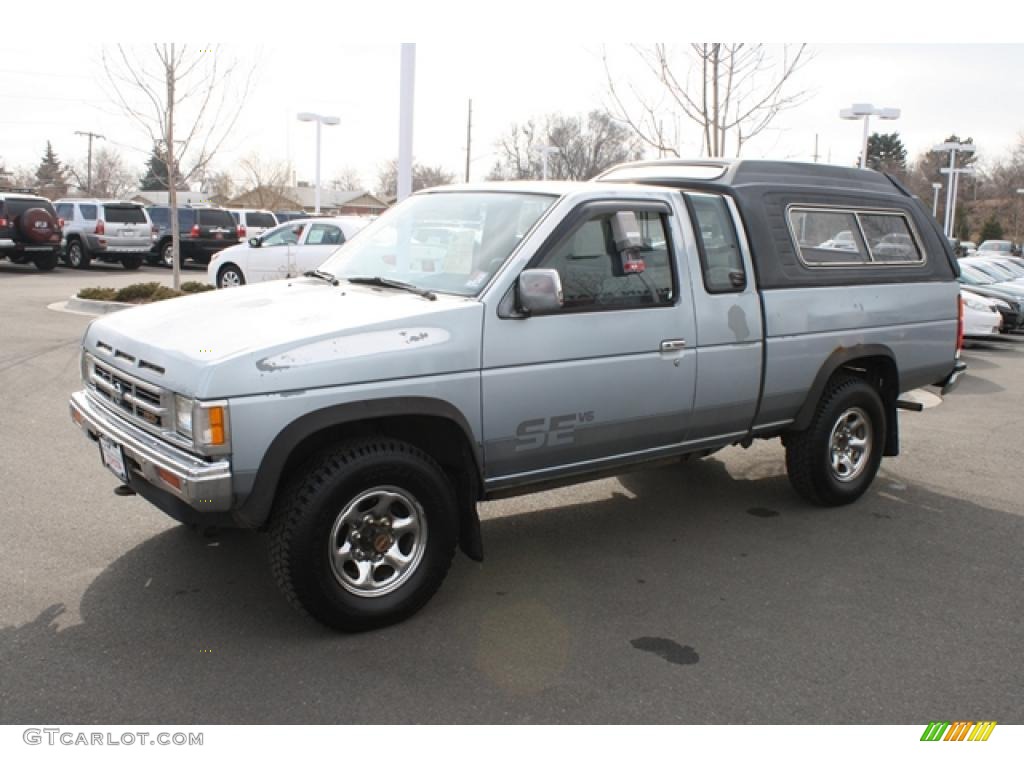 Winter Silver Blue 1992 Nissan Hardbody Truck SE V6 Extended Cab Exterior Photo #46582706