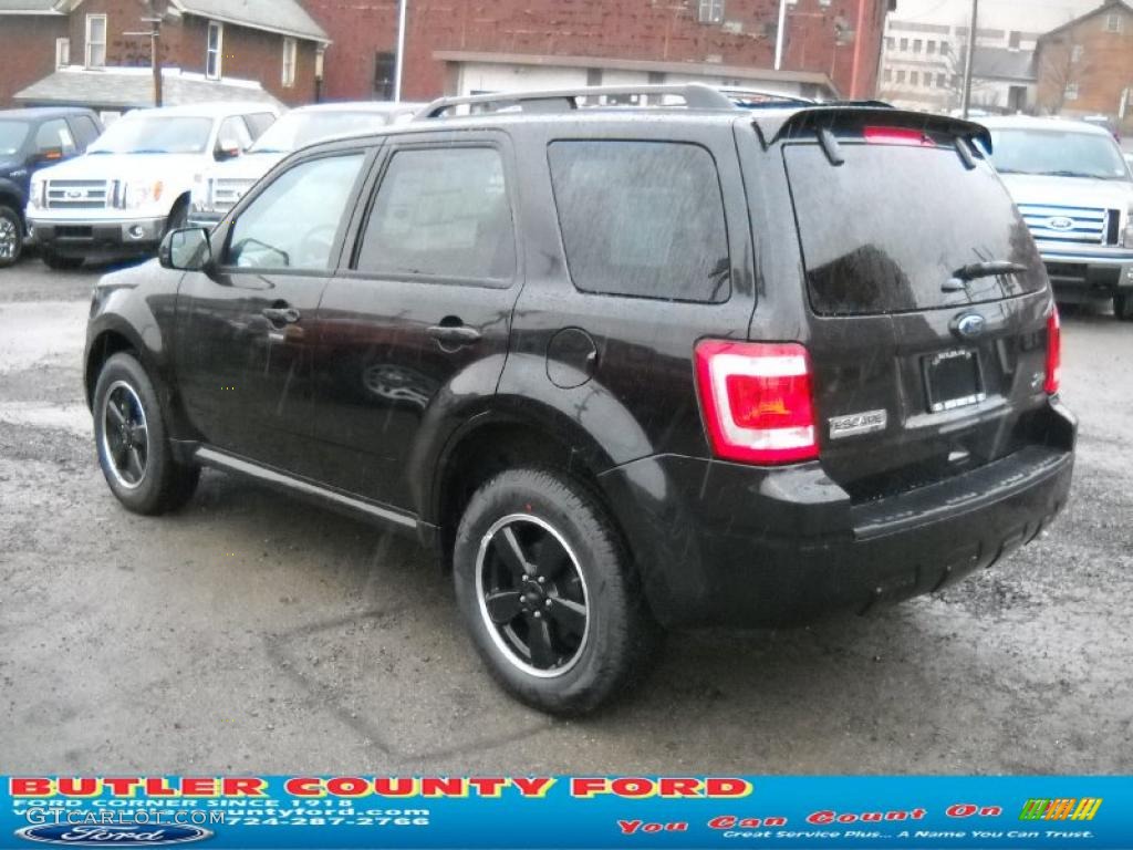 2011 Escape XLT Sport V6 4WD - Tuxedo Black Metallic / Charcoal Black photo #5