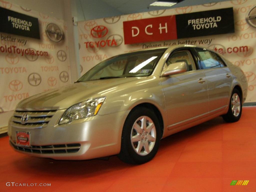 Desert Sand Mica Toyota Avalon