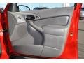 Medium Graphite 2000 Ford Focus SE Wagon Door Panel