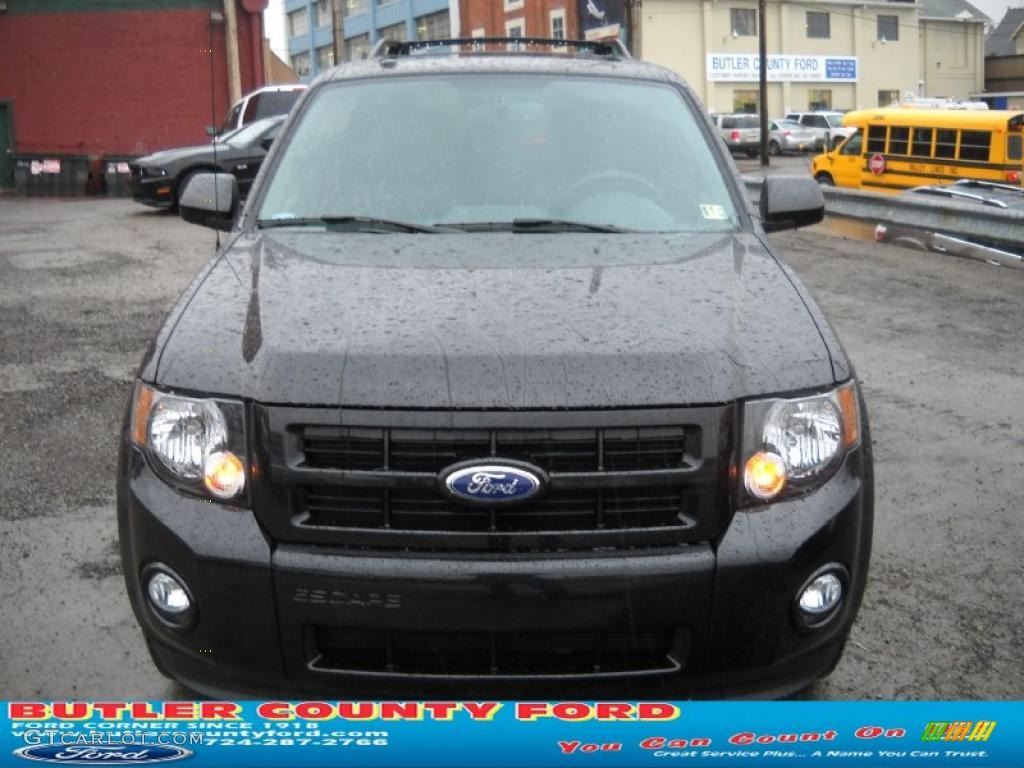 2011 Escape XLT Sport V6 4WD - Tuxedo Black Metallic / Charcoal Black photo #20