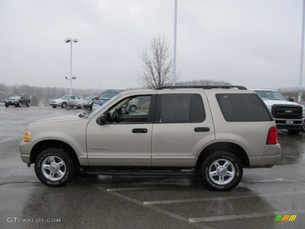 2004 Explorer XLT 4x4 - Pueblo Gold Metallic / Medium Parchment photo #6