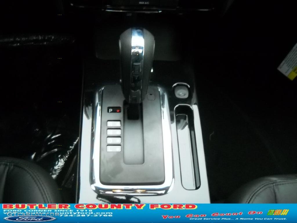 2011 Escape XLT Sport V6 4WD - Tuxedo Black Metallic / Charcoal Black photo #23