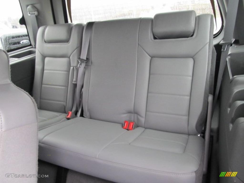 Medium Flint Grey Interior 2005 Ford Expedition XLT 4x4 Photo #46587666