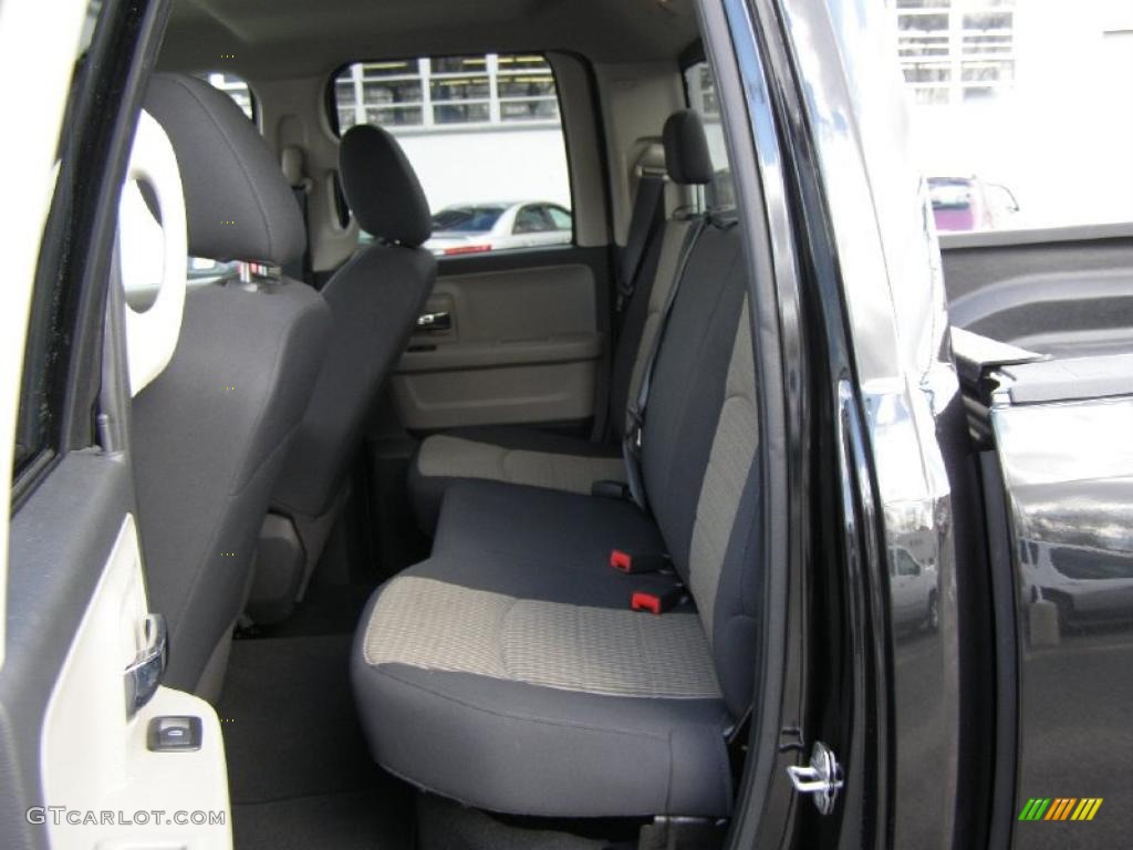 2010 Ram 1500 SLT Quad Cab 4x4 - Brilliant Black Crystal Pearl / Dark Slate/Medium Graystone photo #7
