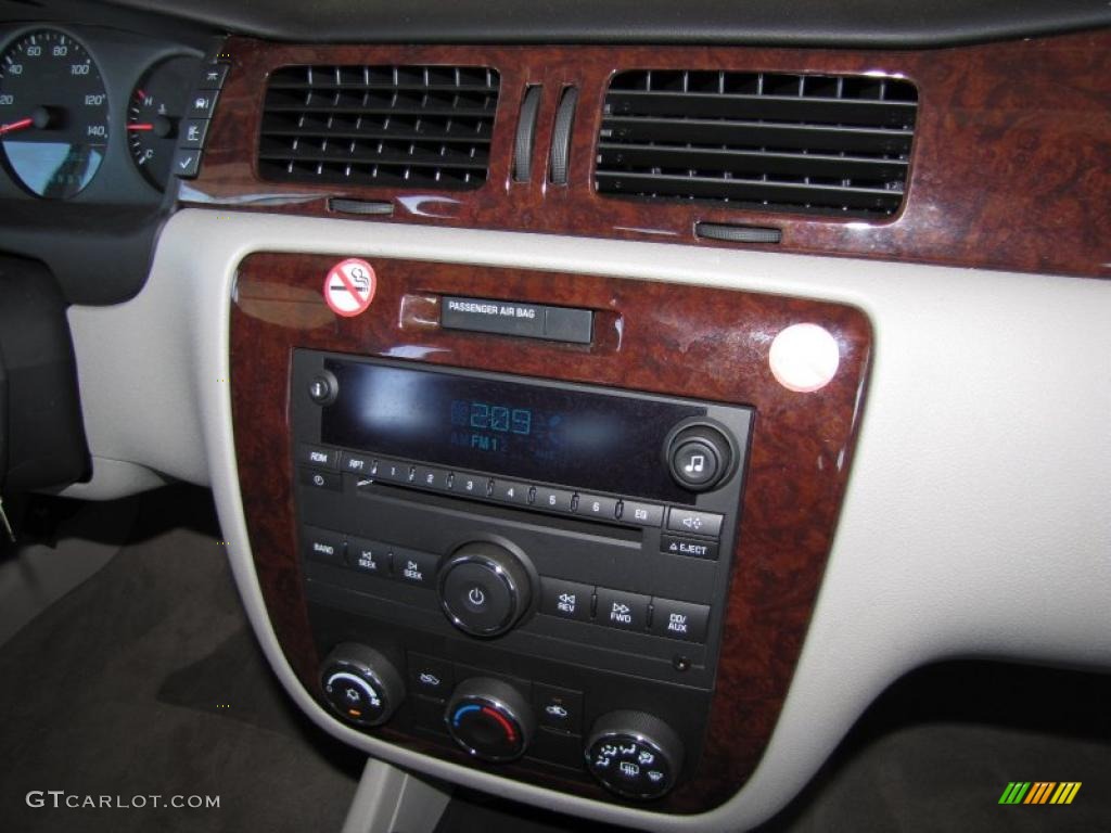 2011 Chevrolet Impala LS Controls Photo #46590198