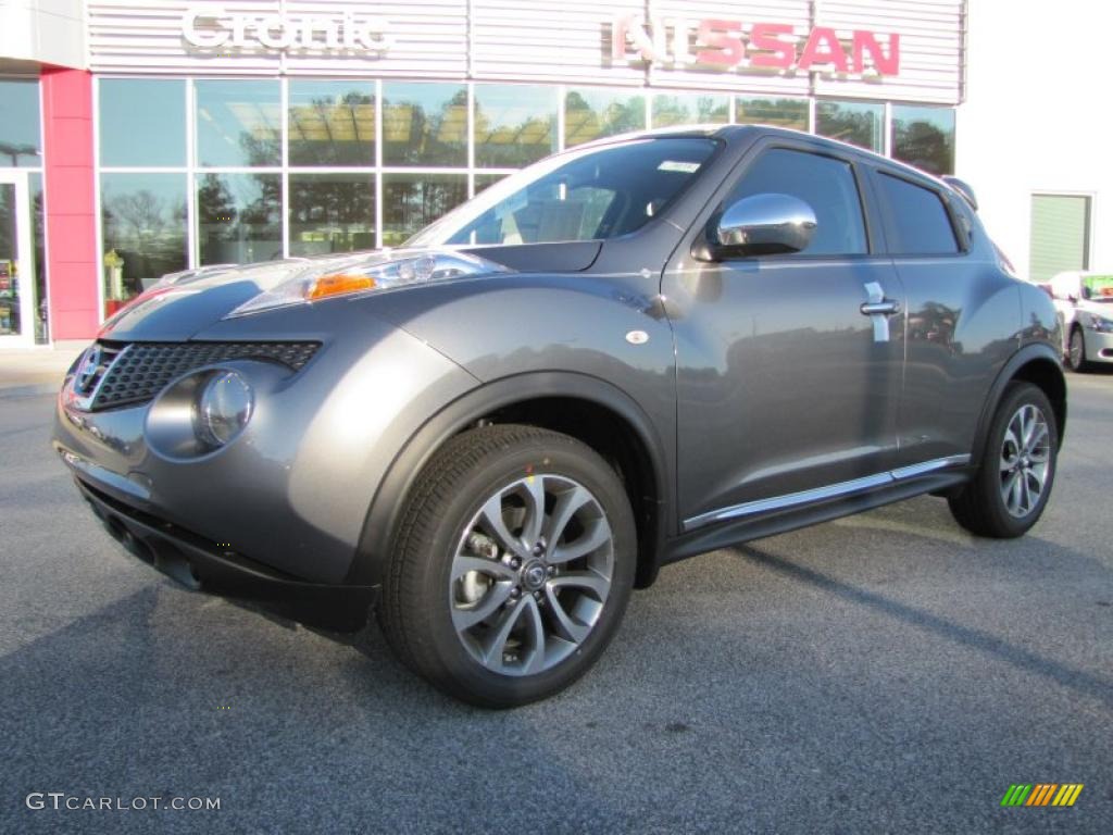 2011 Juke SV - Gun Metallic / Black/Silver Trim photo #1