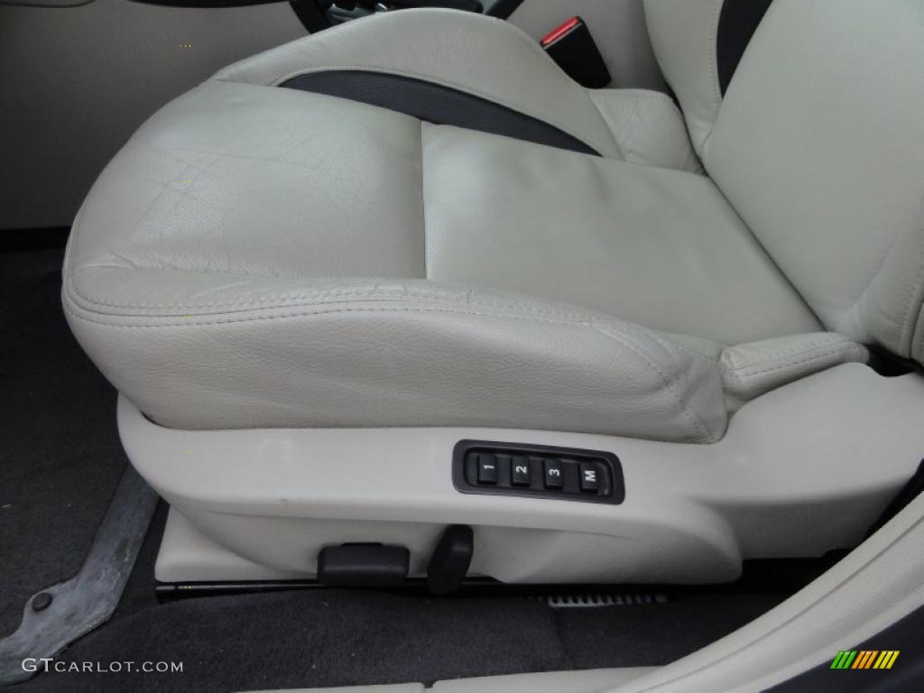 2006 Saab 9-3 Aero Sport Sedan Controls Photo #46591172