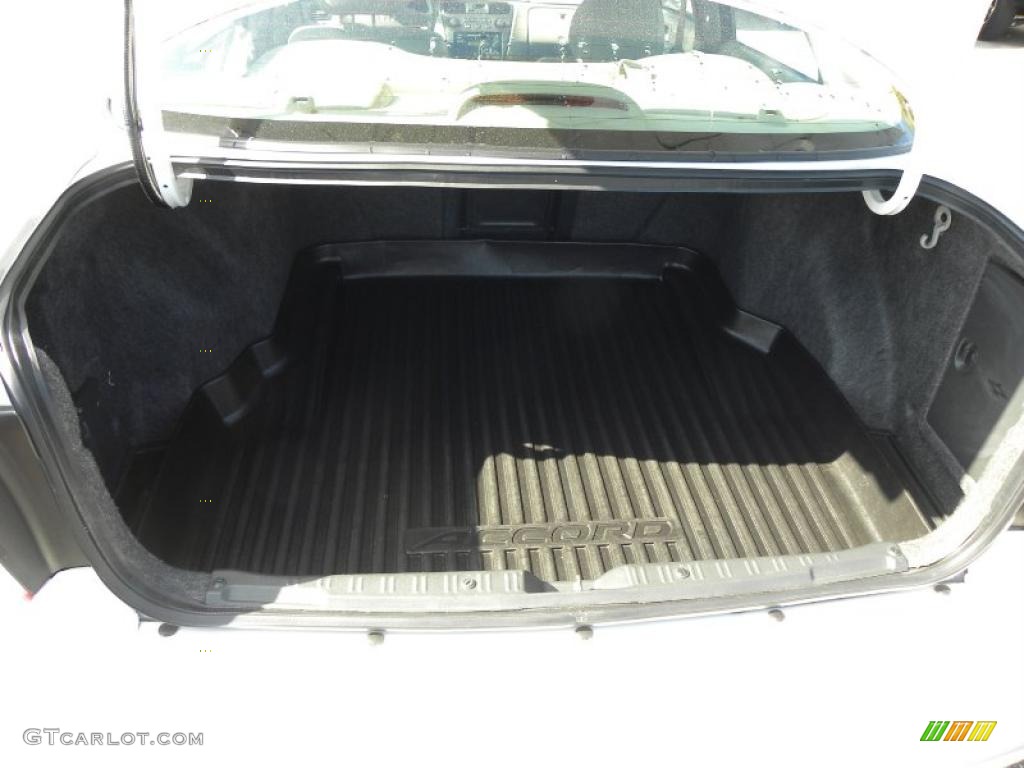 2002 Accord EX Sedan - Taffeta White / Ivory photo #15