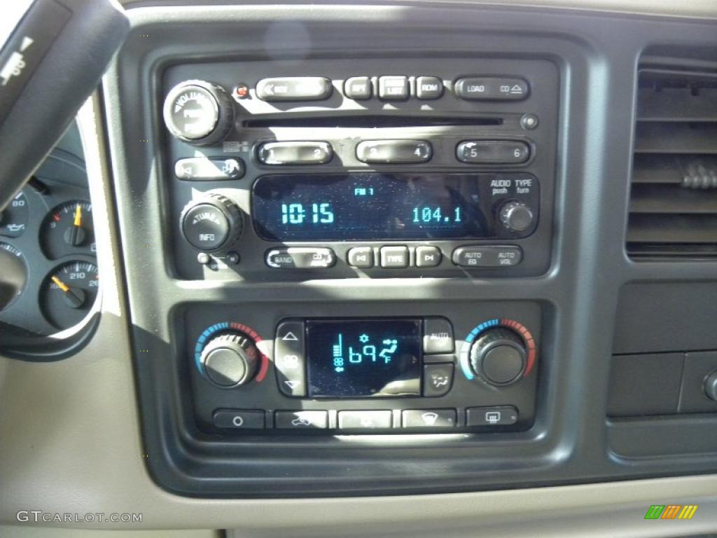 2005 GMC Yukon SLT Controls Photo #46593533