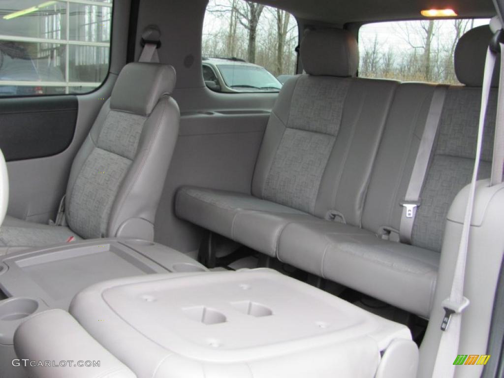 2005 Relay 2 AWD - Midnight Blue Metallic / Grey photo #6