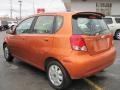 2005 Spicy Orange Metallic Chevrolet Aveo LT Hatchback  photo #2