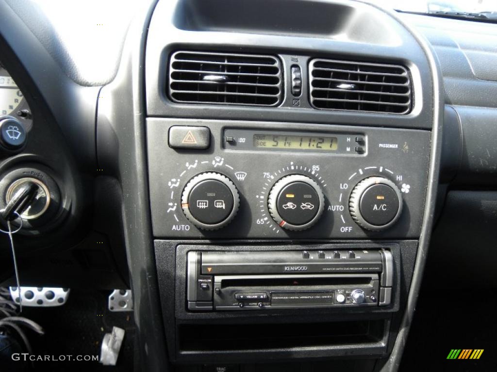 2003 Lexus IS 300 Sedan Controls Photo #46594130